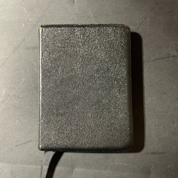 The Holy Bible The British and Foreign Bible Society red edges 1950's? - Picture 8 of 8